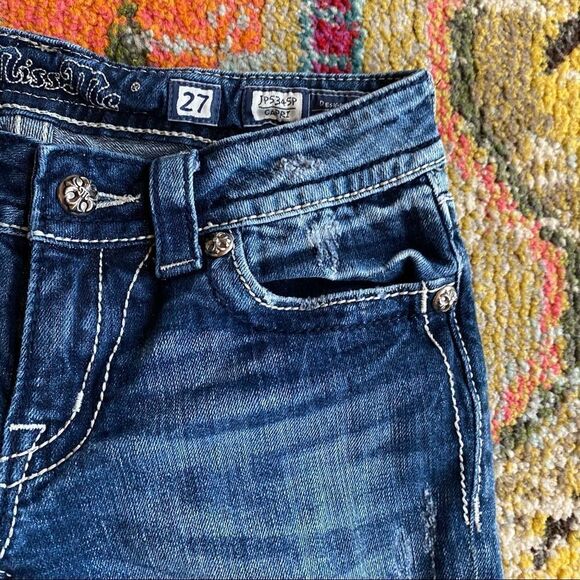 Miss Me Rhinestone Cross Capris Jeans - Picture 4 of 13